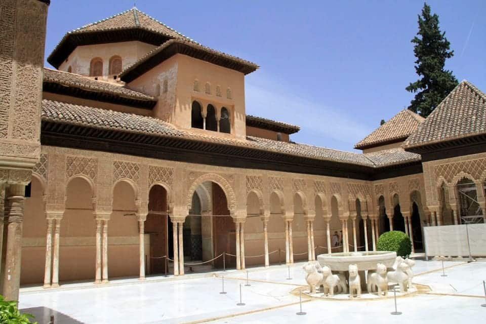 En İyi Alhambra Rehberli Turu 2026