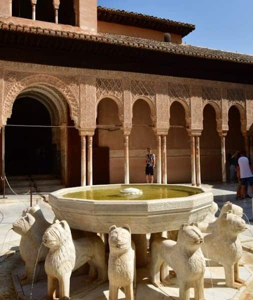 En İyi Alhambra Rehberli Turu 2026